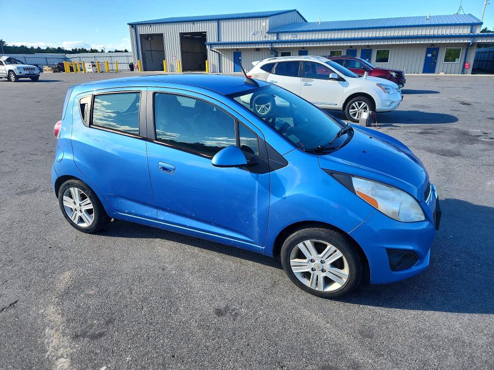 2015 Chevrolet Spark მანქანა იყიდება აუქციონზე, vin: KL8CB6S94FC725557, აუქციონის ნომერი: 69629426