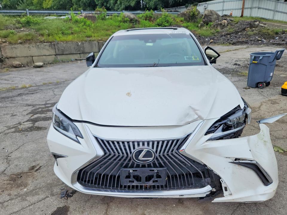 2020 Lexus Es მანქანა იყიდება აუქციონზე, vin: 58ADZ1B11LU056081, აუქციონის ნომერი: 67147306