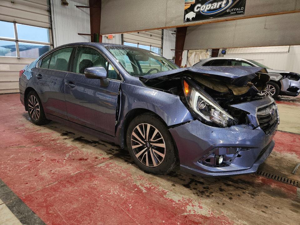 70500056 :رقم المزاد ، 4S3BNAF68J3006429 vin ، 2018 Subaru Legacy مزاد بيع
