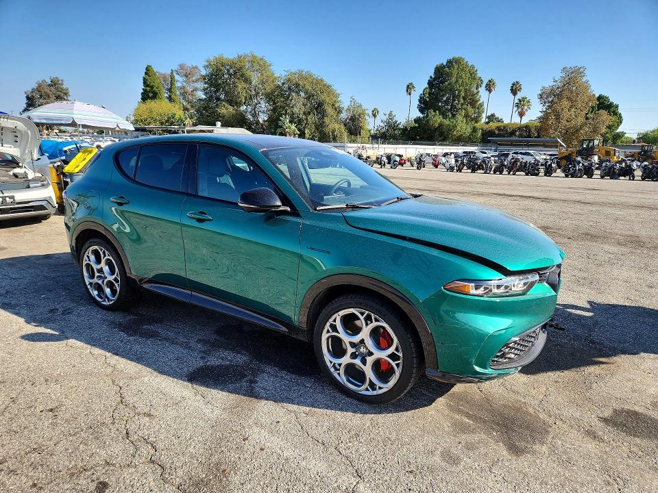Продажа на аукционе авто 2024 Alfa Romeo Tonale, vin: ZASPATDW0R3060288, номер лота: 69535376