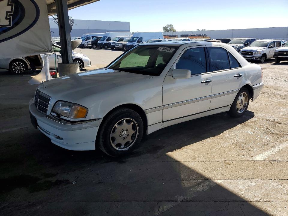 71150026 :رقم المزاد ، WDBHA24G5XA767011 vin ، 1999 Mercedes-benz C مزاد بيع