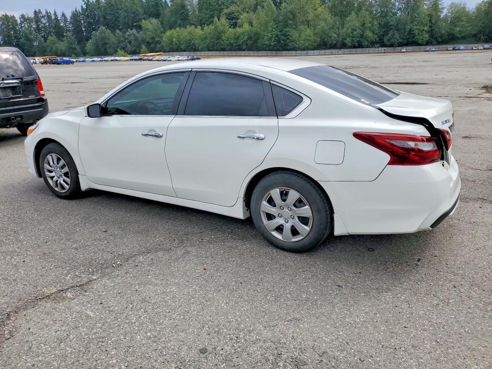 Auction sale of the 2018 Nissan Altima, vin: 1N4AL3AP1JC260857, lot number: 67213626
