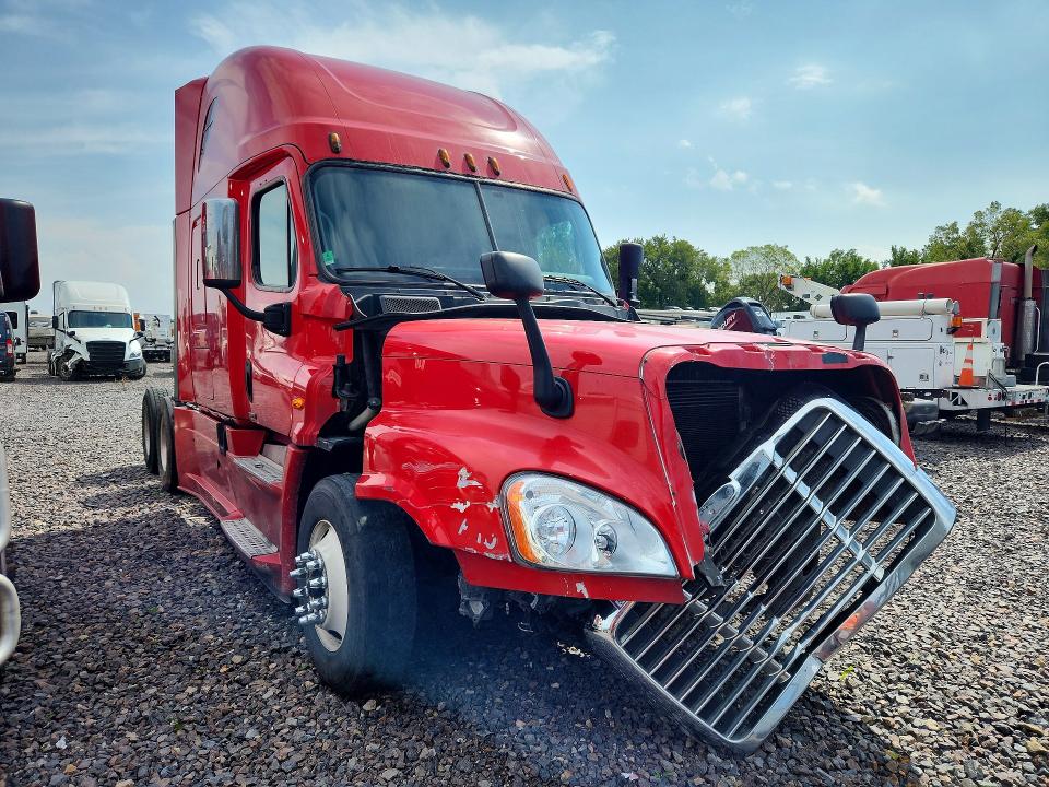 2016 Freightliner Cascadia 125 მანქანა იყიდება აუქციონზე, vin: 3AKJGLDR4GSGT9551, აუქციონის ნომერი: 67849086