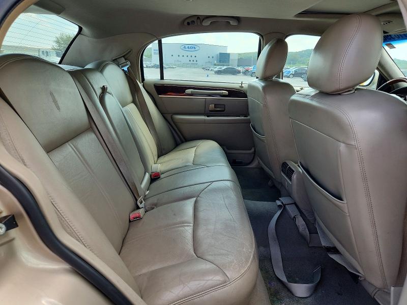 2006 Lincoln Town Car მანქანა იყიდება აუქციონზე, vin: 1LNHM82V96Y626151, აუქციონის ნომერი: 67316596