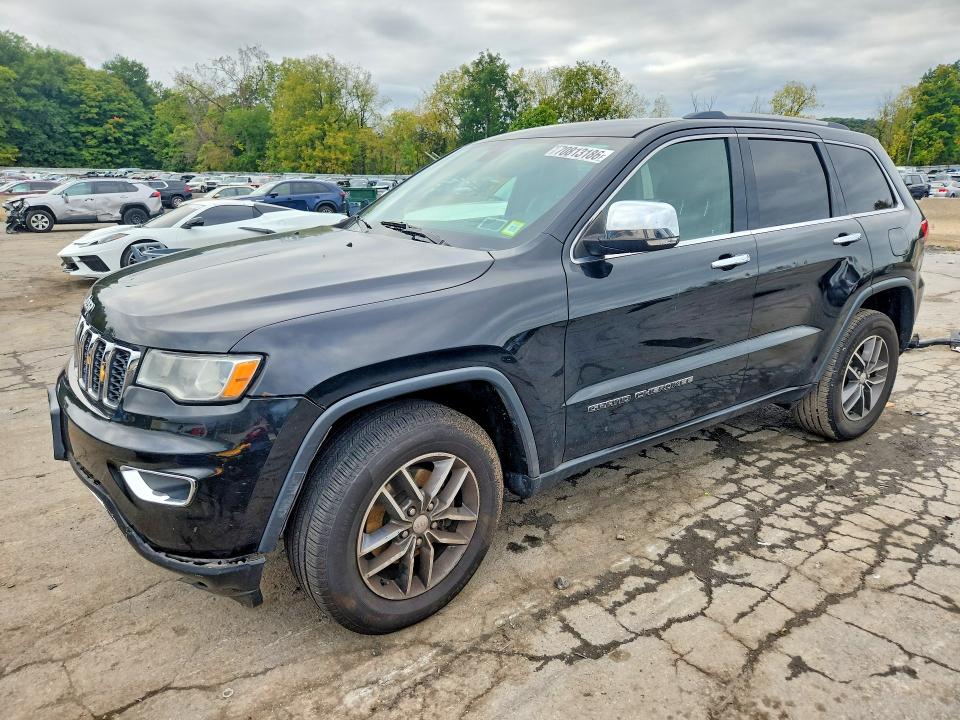 Auction sale of the 2017 Jeep Grand Cherokee, vin: 1C4RJFBG4HC852184, lot number: 70813186