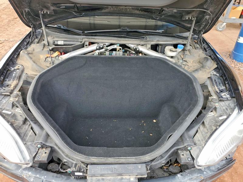 Продаж на аукціоні авто 2015 Tesla Model S, vin: 5YJSA1E21FF102519, номер лоту: 69757856