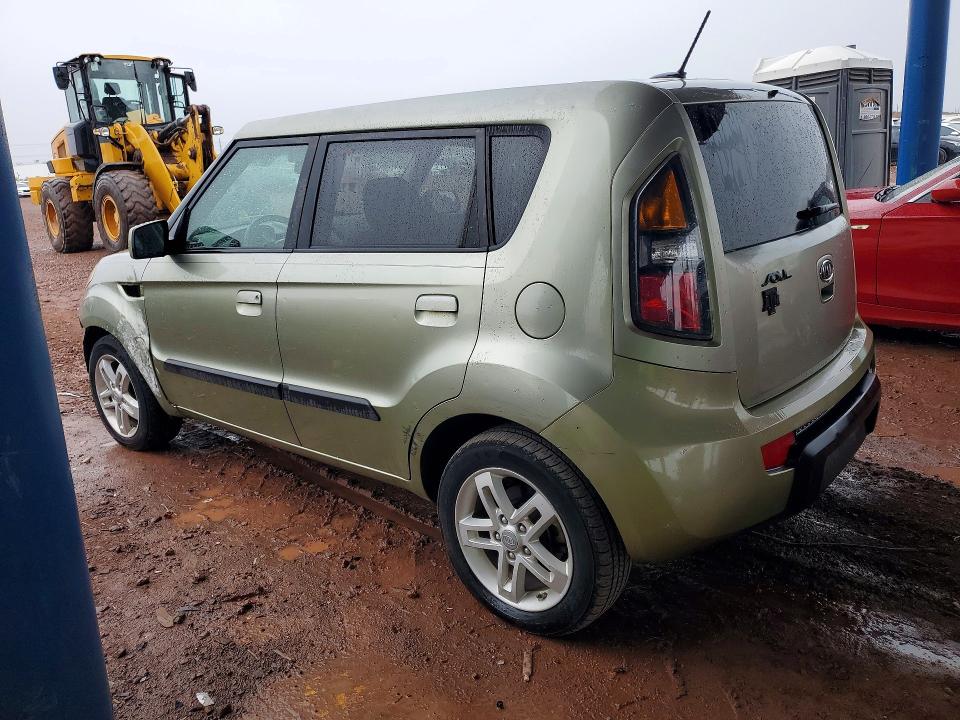 68709096 :رقم المزاد ، KNDJT2A21A7176071 vin ، 2010 Kia Soul مزاد بيع