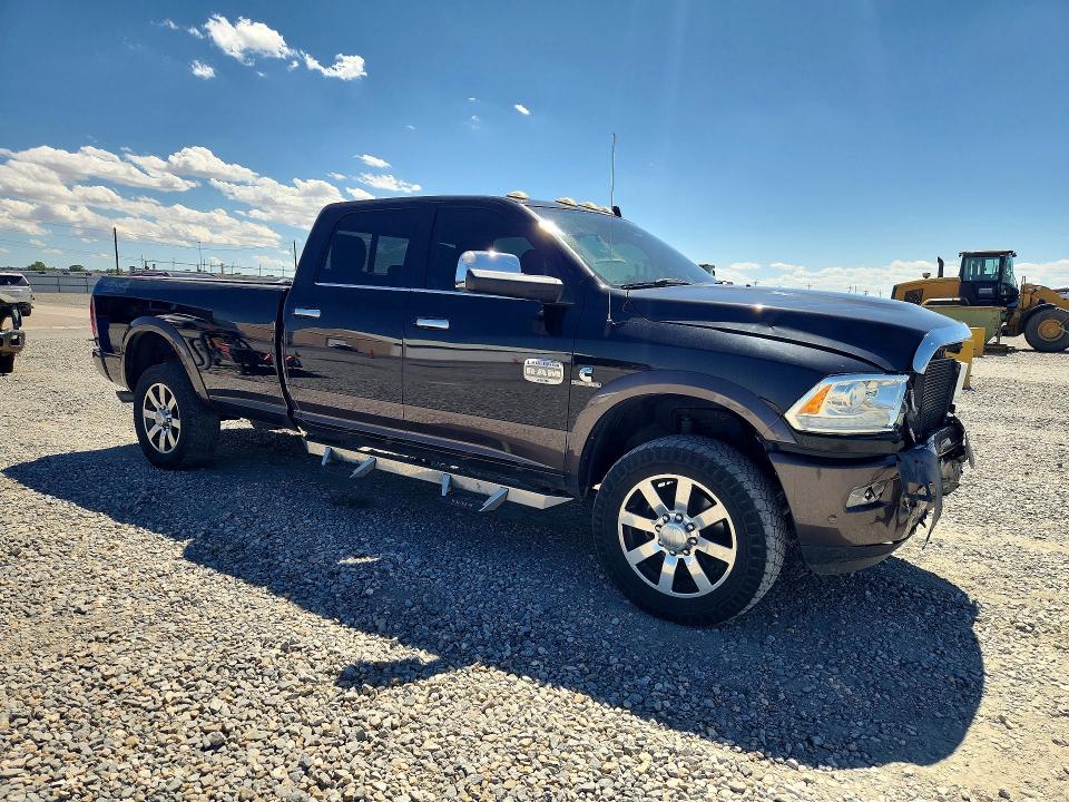 65890776 :رقم المزاد ، 3C6UR5LL2JG272810 vin ، 2018 Ram 2500 مزاد بيع