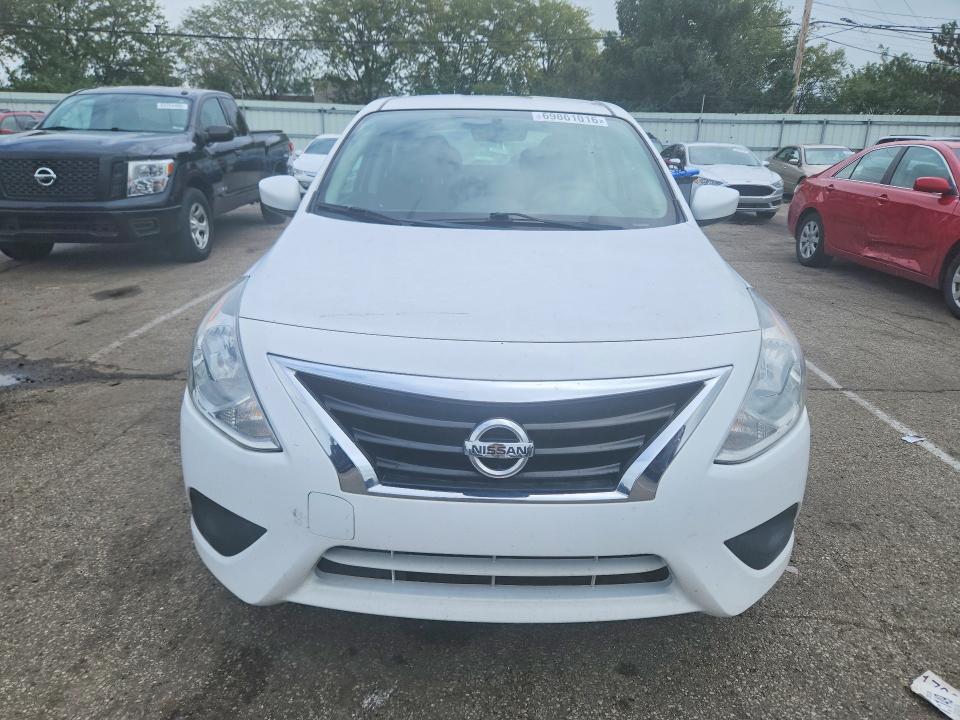 69861016 :رقم المزاد ، 3N1CN7AP9KL879347 vin ، 2019 Nissan Versa مزاد بيع