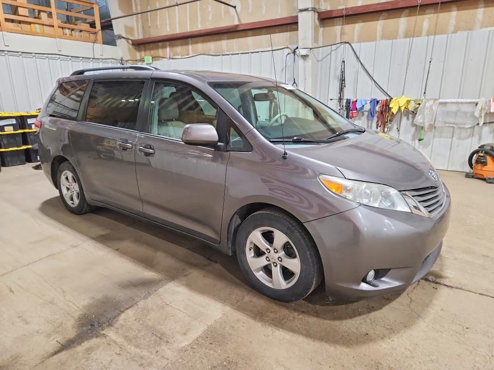 Aukcja sprzedaży 2014 Toyota Sienna, vin: 5TDDK3DC6ES092270, numer aukcji: 69458756
