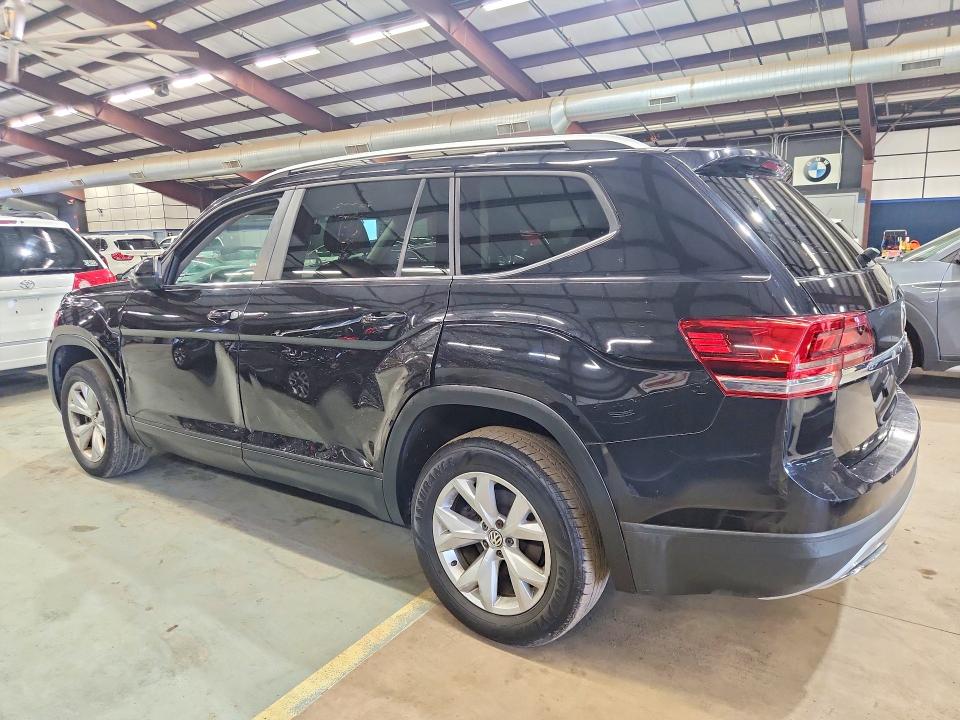 67852346 :رقم المزاد ، 1V2GR2CA1JC518248 vin ، 2018 Volkswagen Atlas مزاد بيع
