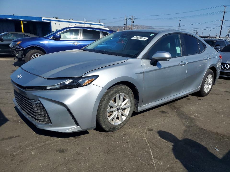 Продаж на аукціоні авто 2025 Toyota Camry, vin: 4T1DAACK9SU165909, номер лоту: 69938016