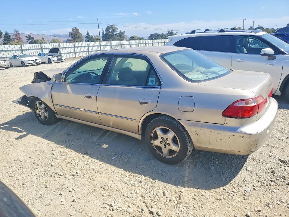 Продажа на аукционе авто 2000 Honda Accord, vin: 1HGCG1657YA077280, номер лота: 68517416
