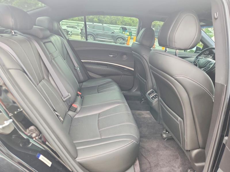 70489146 :رقم المزاد ، JH4KC1F59JC000540 vin ، 2018 Acura Rlx مزاد بيع