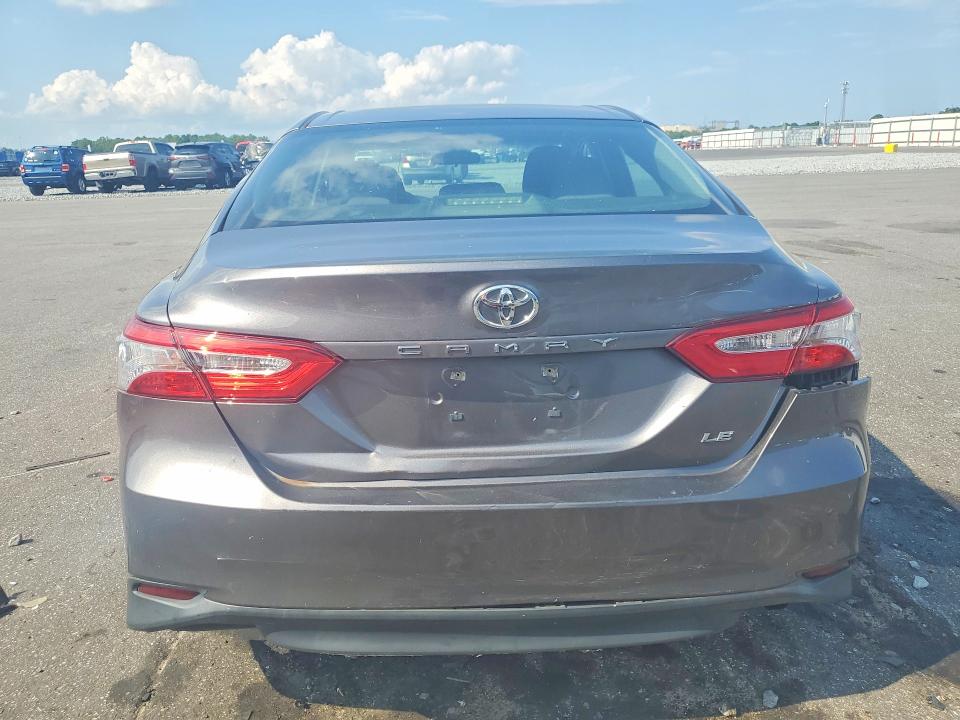 2018 Toyota Camry მანქანა იყიდება აუქციონზე, vin: 4T1B11HK4JU141399, აუქციონის ნომერი: 69016926