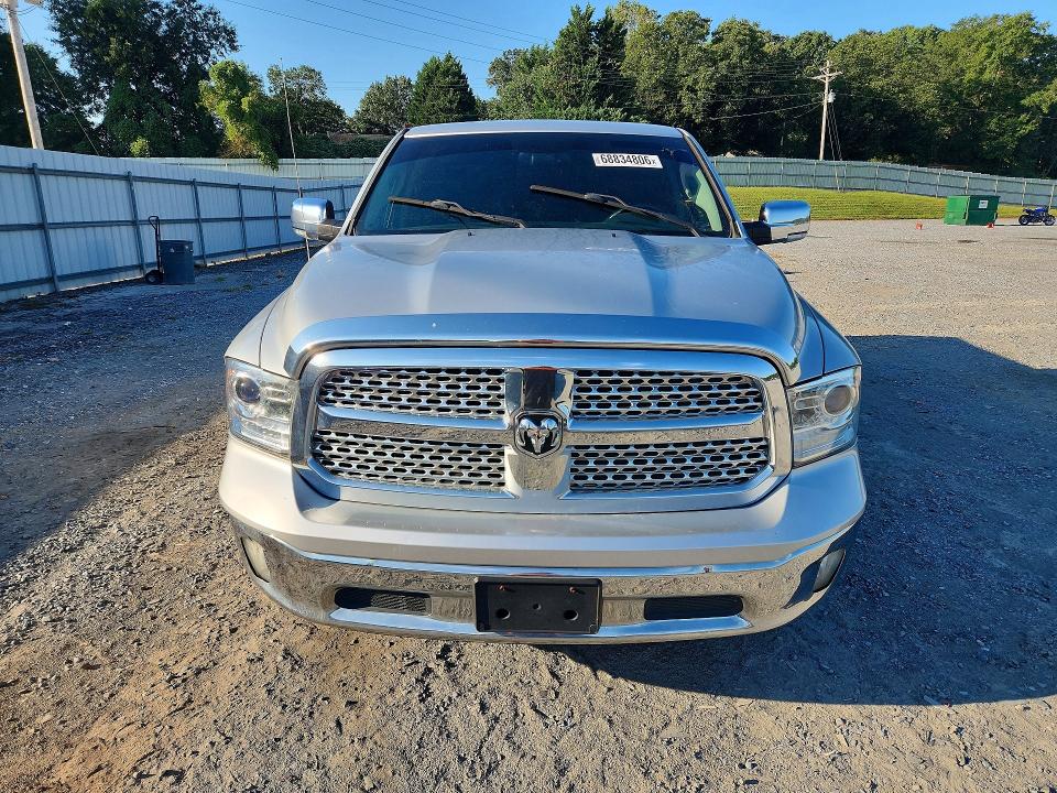 68834806 :رقم المزاد ، 1C6RR6NT0HS776087 vin ، 2017 Ram 1500 مزاد بيع