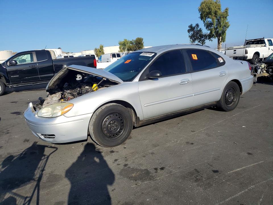 Auction sale of the 2005 Ford Taurus, vin: 1FAFP53U05A160470, lot number: 68868106