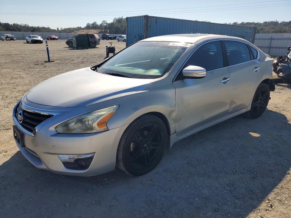 Продажа на аукционе авто 2013 Nissan Altima, vin: 1N4BL3AP0DN497367, номер лота: 70135046