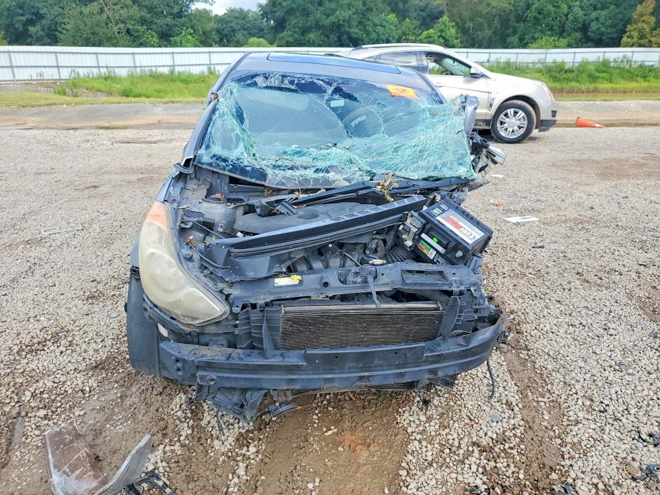 67790166 :رقم المزاد ، KMHDH4AE5BU084402 vin ، 2011 Hyundai Elantra مزاد بيع