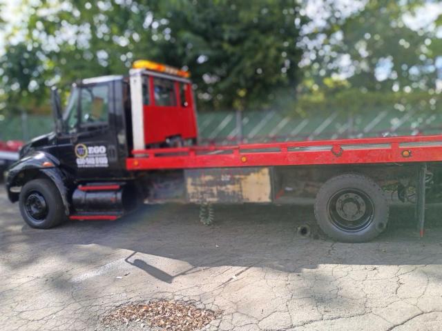 71006076 :رقم المزاد ، 1HTMMAAM42H525938 vin ، 2002 International 4000 مزاد بيع