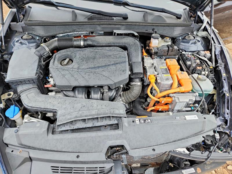 2020 Hyundai Sonata Hybrid მანქანა იყიდება აუქციონზე, vin: KMHL24JJ6LA012735, აუქციონის ნომერი: 70424846