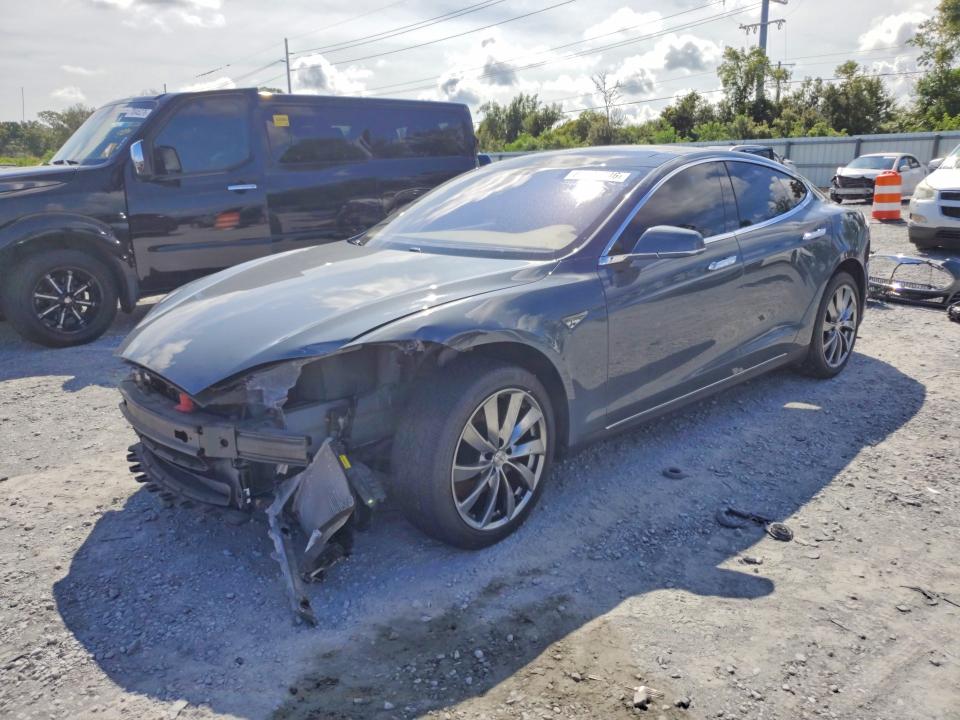 69495146 :رقم المزاد ، 5YJSA1H17EFP43398 vin ، 2014 Tesla Model S مزاد بيع