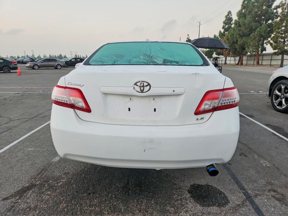 68260256 :رقم المزاد ، 4TFBF3EK7AR019871         vin ، 2010 Toyota Camry مزاد بيع