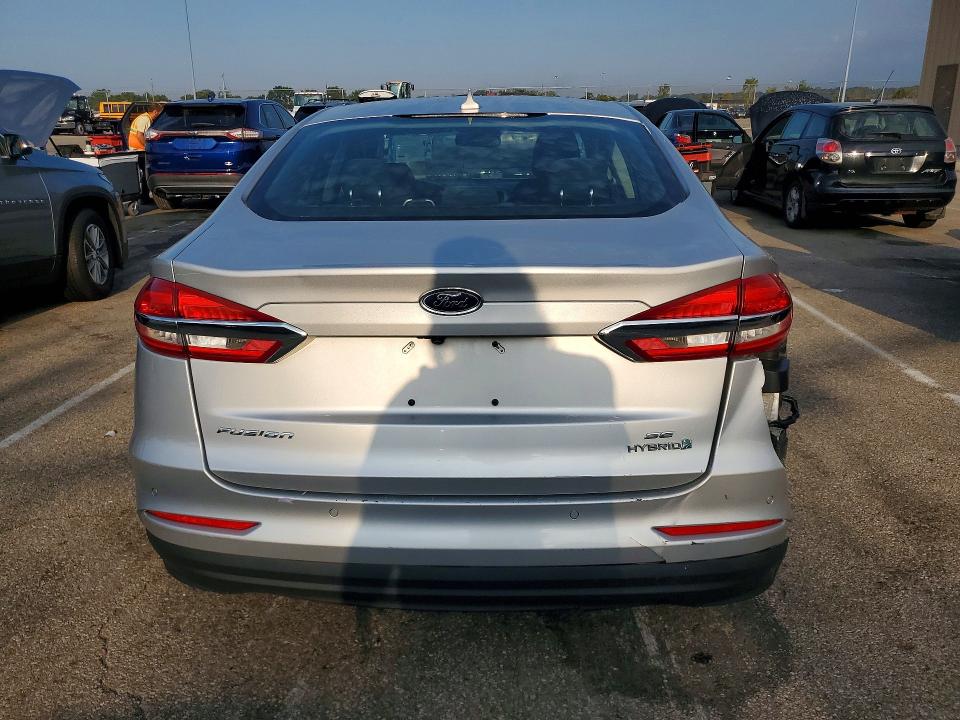 Продажа на аукционе авто 2019 Ford Fusion, vin: 3FA6P0LUXKR119736, номер лота: 67891436