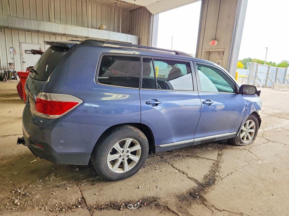 2012 Toyota Highlander მანქანა იყიდება აუქციონზე, vin: 5TDBK3EH3CS128236, აუქციონის ნომერი: 70226976