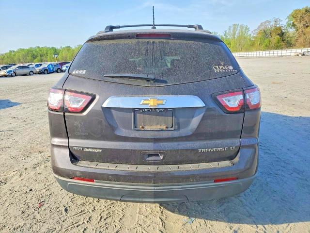 68607976 :رقم المزاد ، 1GNKVGKD4FJ257997 vin ، 2015 Chevrolet Traverse مزاد بيع