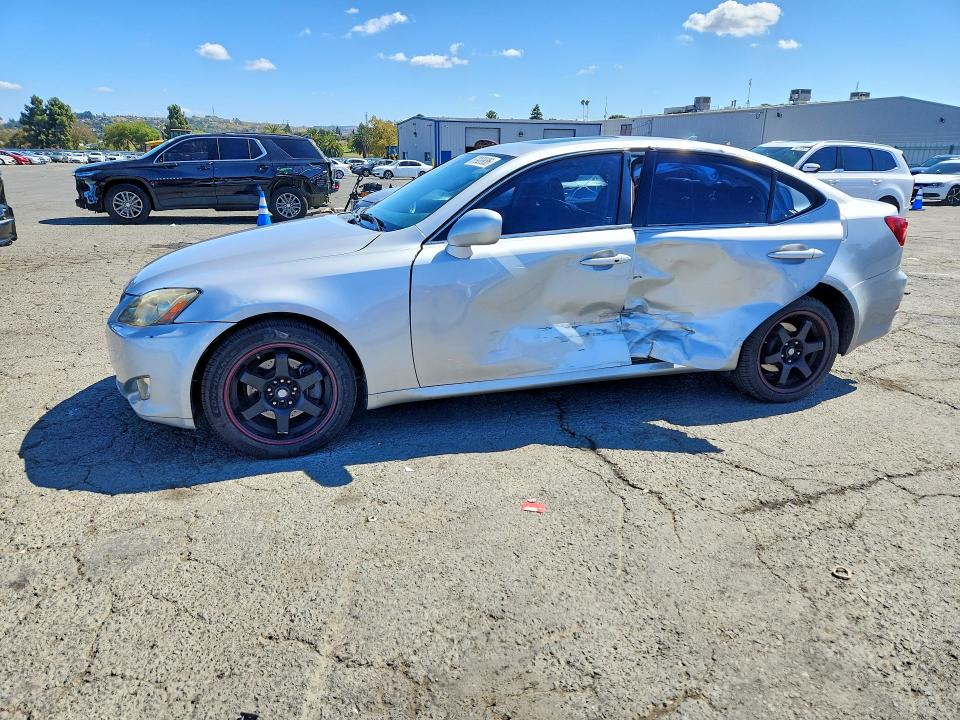 67920936 :رقم المزاد ، JTHCK262672018978 vin ، 2007 Lexus Is مزاد بيع