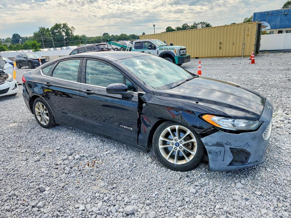 Продаж на аукціоні авто 2019 Ford Fusion, vin: 3FA6P0LU9KR281891, номер лоту: 67223156