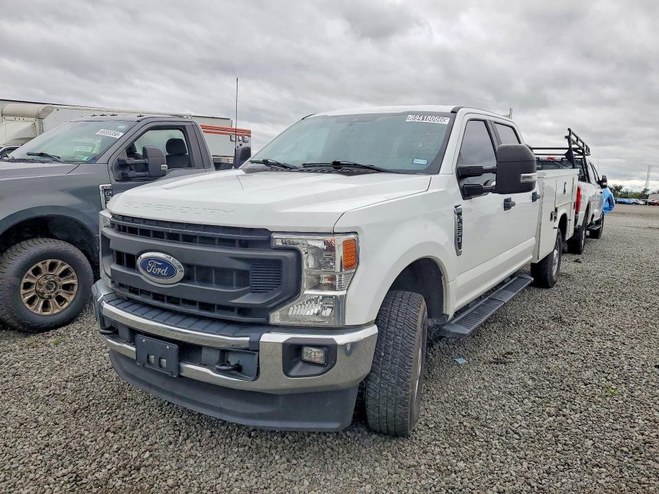 69418066 :رقم المزاد ، 1FT7W2B69NEF56134 vin ، 2022 Ford F250 مزاد بيع