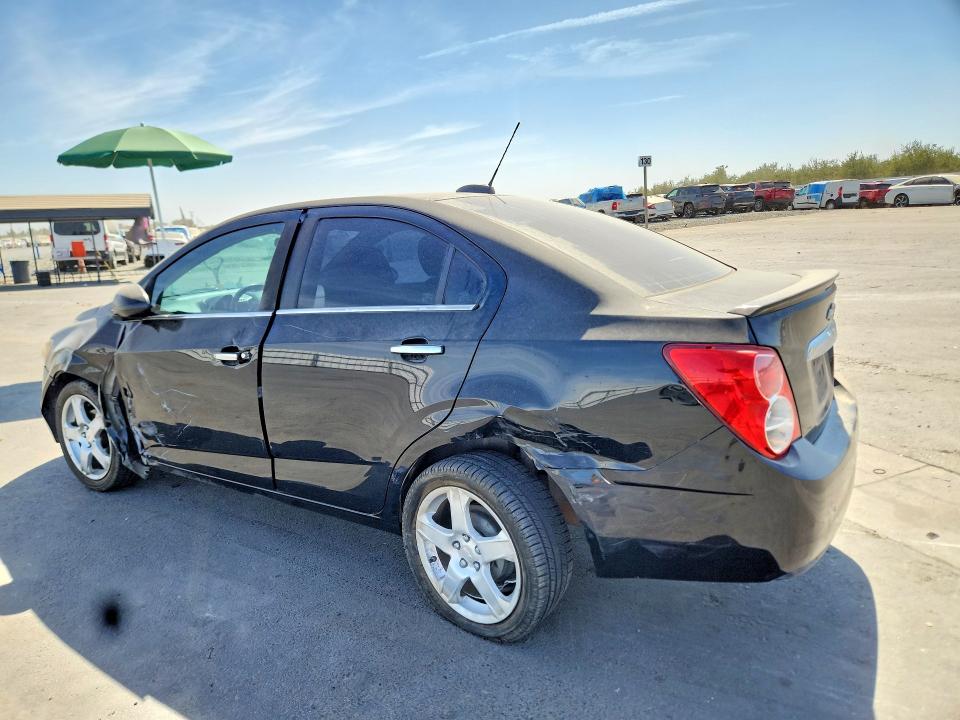67939896 :رقم المزاد ، 1G1JE5SB1G4146825 vin ، 2016 Chevrolet Sonic مزاد بيع
