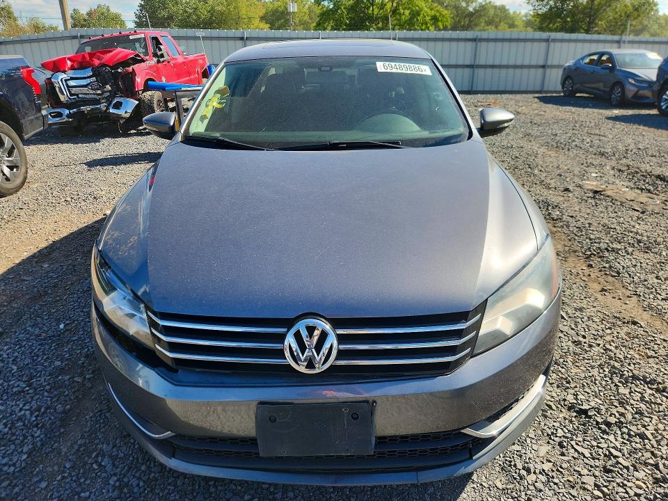 2012 Volkswagen Passat მანქანა იყიდება აუქციონზე, vin: 1VWBP7A33CC063065, აუქციონის ნომერი: 69489886