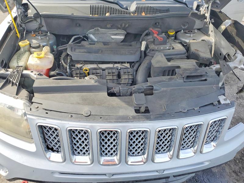 70869006 :رقم المزاد ، 1C4NJCEB8FD139017 vin ، 2015 Jeep Compass مزاد بيع