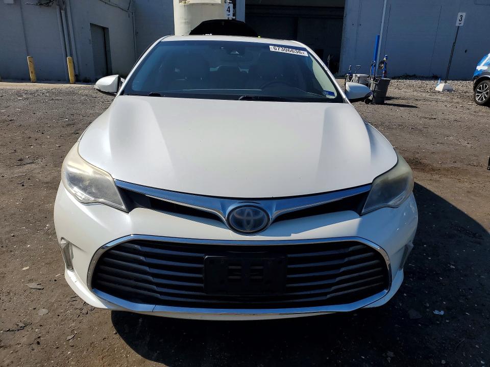 67306636 :رقم المزاد ، 4T1BD1EB3JU064844 vin ، 2018 Toyota Avalon Hybrid مزاد بيع