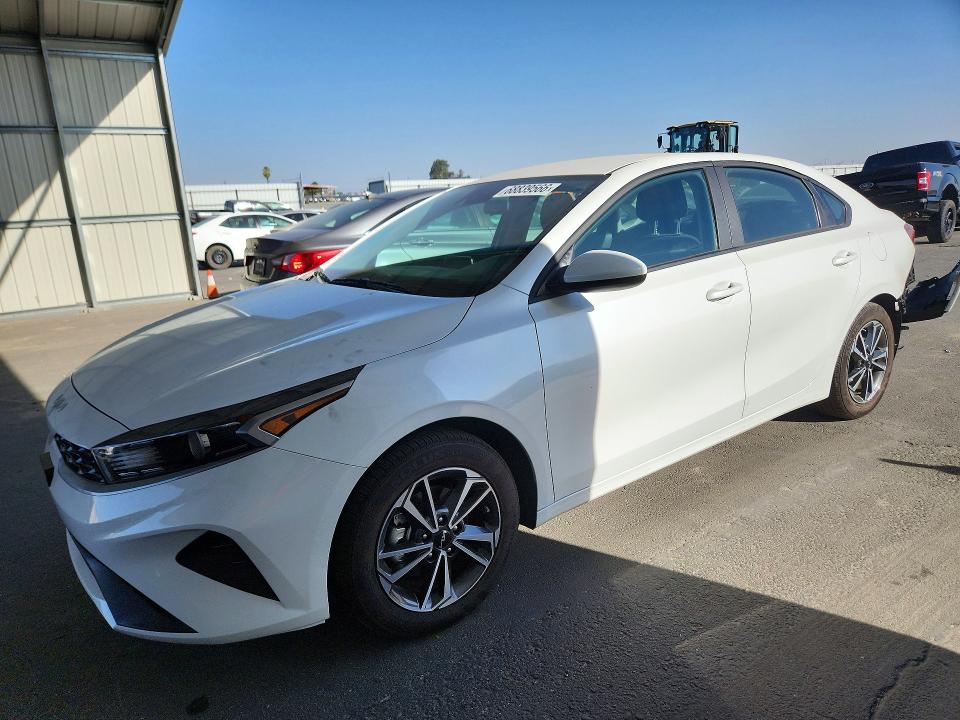 68839566 :رقم المزاد ، 3KPF24AD7PE605194 vin ، 2023 Kia Forte مزاد بيع