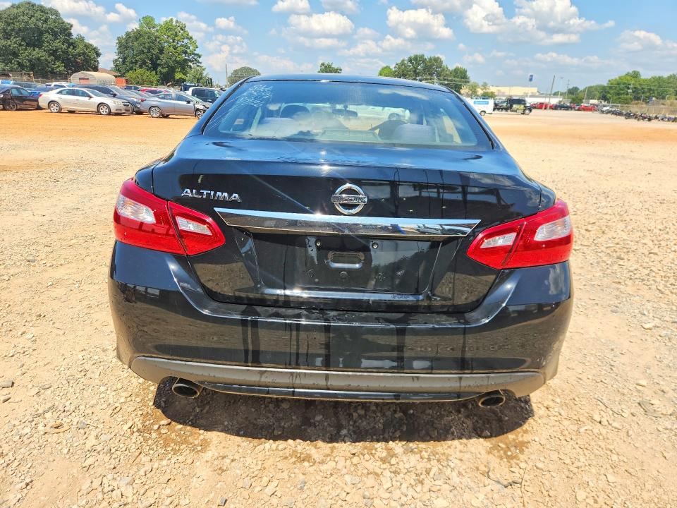 2017 Nissan Altima მანქანა იყიდება აუქციონზე, vin: 1N4AL3AP6HC477606, აუქციონის ნომერი: 67030466