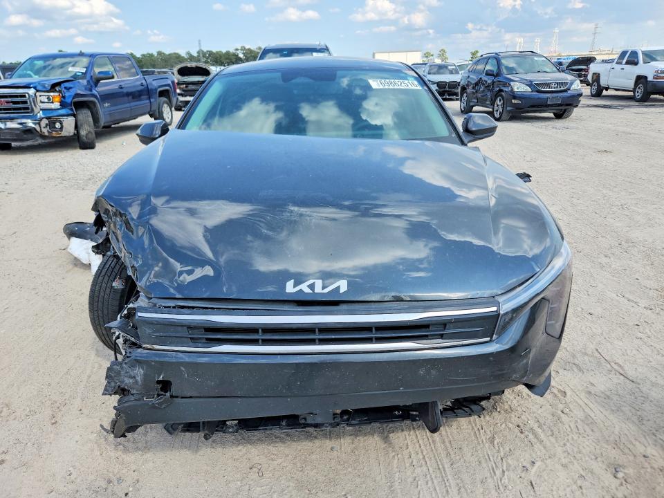 2025 Kia K4 მანქანა იყიდება აუქციონზე, vin: 3KPFT4DEXSE138301, აუქციონის ნომერი: 69862516