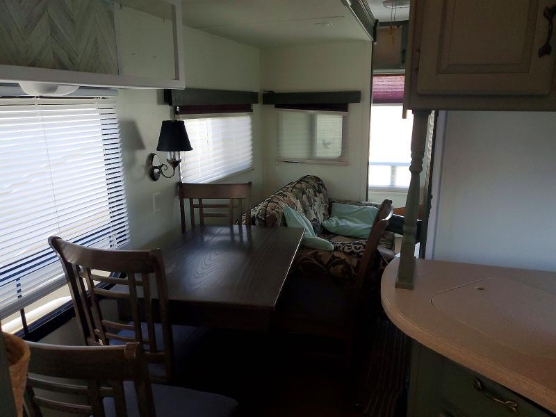 68087476 :رقم المزاد ، 4YDF347265D514836         vin ، 2006 Pinnacle Park Homes Montana مزاد بيع