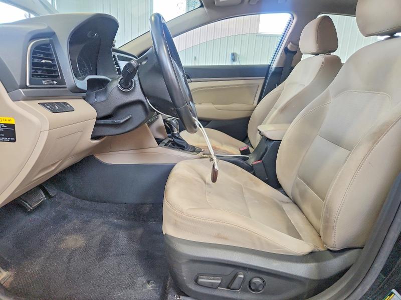 69025886 :رقم المزاد ، 5NPD84LF2HH155021 vin ، 2017 Hyundai Elantra مزاد بيع