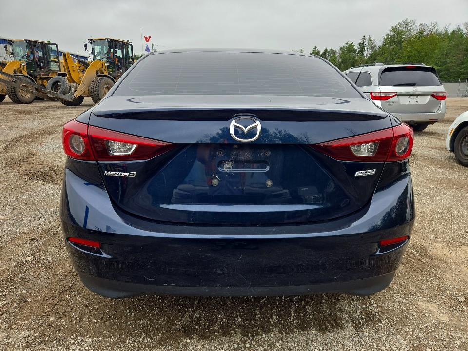 67236546 :رقم المزاد ، 3MZBN1T7XJM236126 vin ، 2018 Mazda 3 مزاد بيع