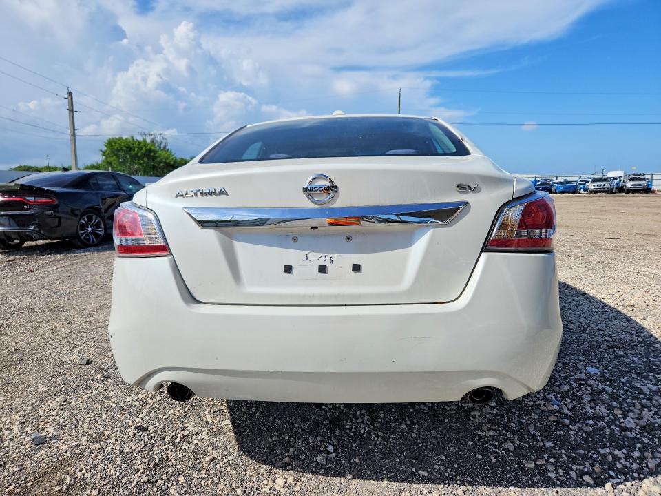 2015 Nissan Altima მანქანა იყიდება აუქციონზე, vin: 1N4AL3AP1FC174200, აუქციონის ნომერი: 68841496