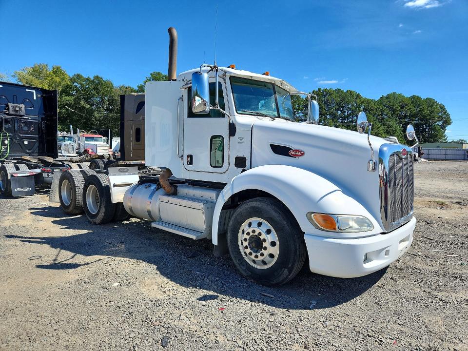 70505026 :رقم المزاد ، 1NPHD49X6CD148173 vin ، 2012 Peterbilt 386 مزاد بيع