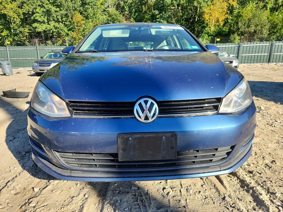68333136 :رقم المزاد ، 3VW017AU9HM511722 vin ، 2017 Volkswagen Golf Sportwagen مزاد بيع