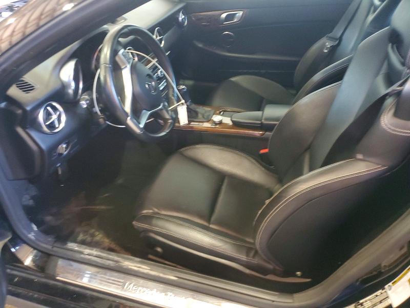 69003246 :رقم المزاد ، WDDPK4HA9FF111087 vin ، 2015 Mercedes-benz Slk مزاد بيع