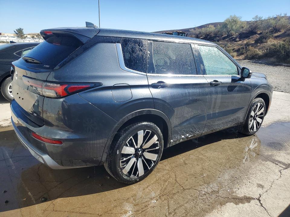 Продажа на аукционе авто 2025 Mitsubishi Outlander, vin: JA4J4VA82SZ060042, номер лота: 69213636