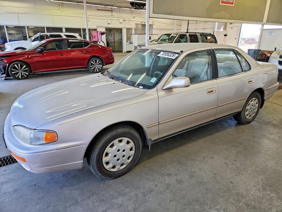 70956326 :رقم المزاد ، JT2BG12K7T0362669 vin ، 1996 Toyota Camry مزاد بيع
