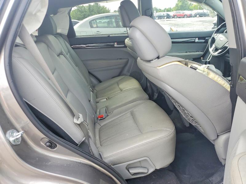 2015 Kia Sorento მანქანა იყიდება აუქციონზე, vin: 5XYKTCA6XFG636917, აუქციონის ნომერი: 67447076